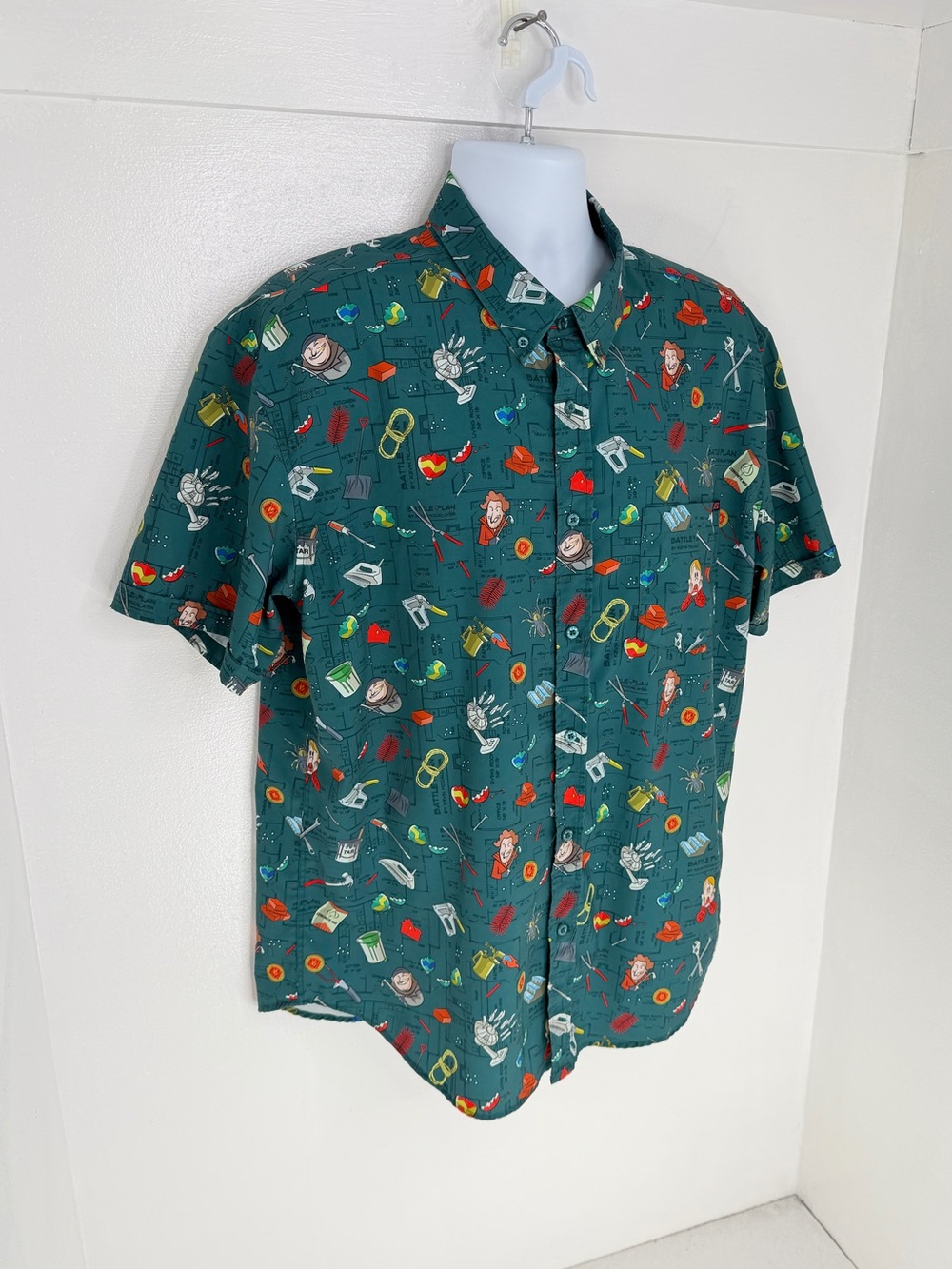 RSVLTS x Home Alone Adult Short Sleeve Shirt Size XL Battle Plan AOP Christmas - Picture 3 of 12
